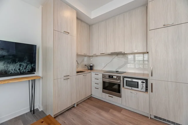 #1201-10 Honeycrisp Crescent, Vaughan - photo 12