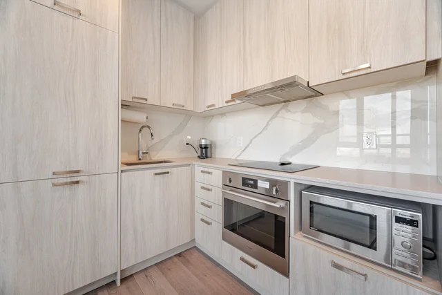 #1201-10 Honeycrisp Crescent, Vaughan - photo 13