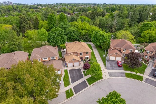 1019 Sherman Crescent, Pickering - photo 2