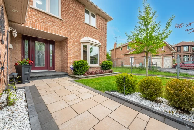 1019 Sherman Crescent, Pickering - photo 13