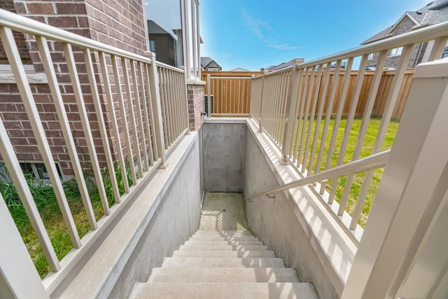 624 Barons Street, Vaughan - photo 57