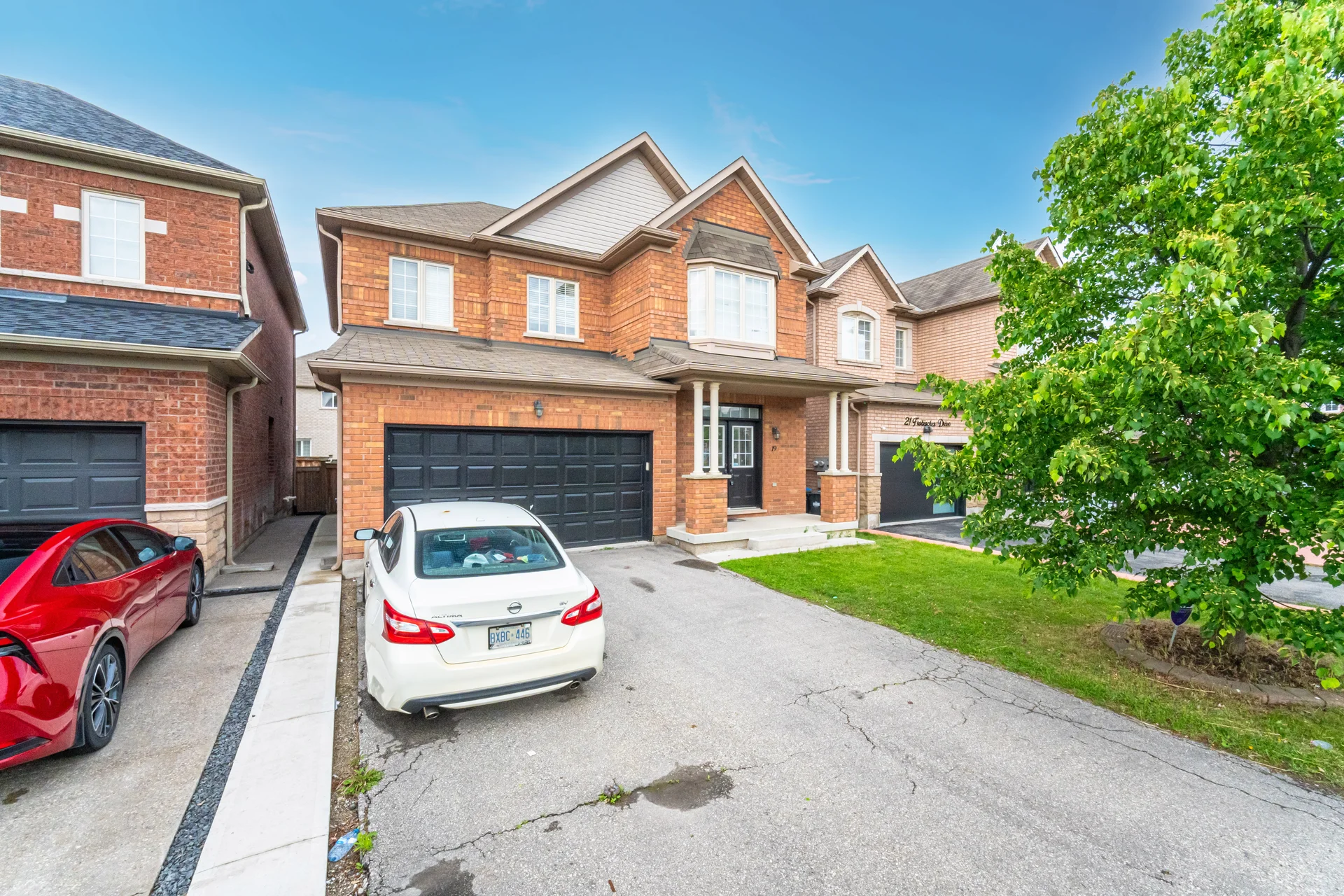 19 Frobischer Drive, Brampton - photo 3
