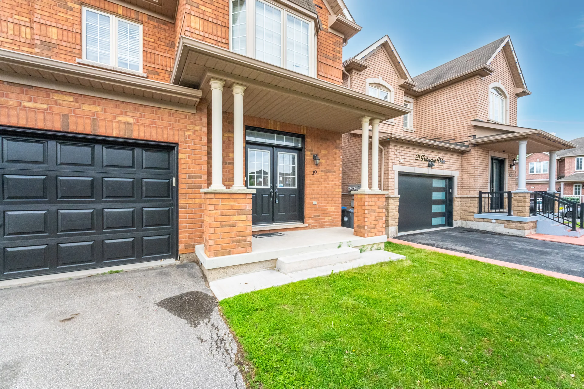 19 Frobischer Drive, Brampton - photo 4