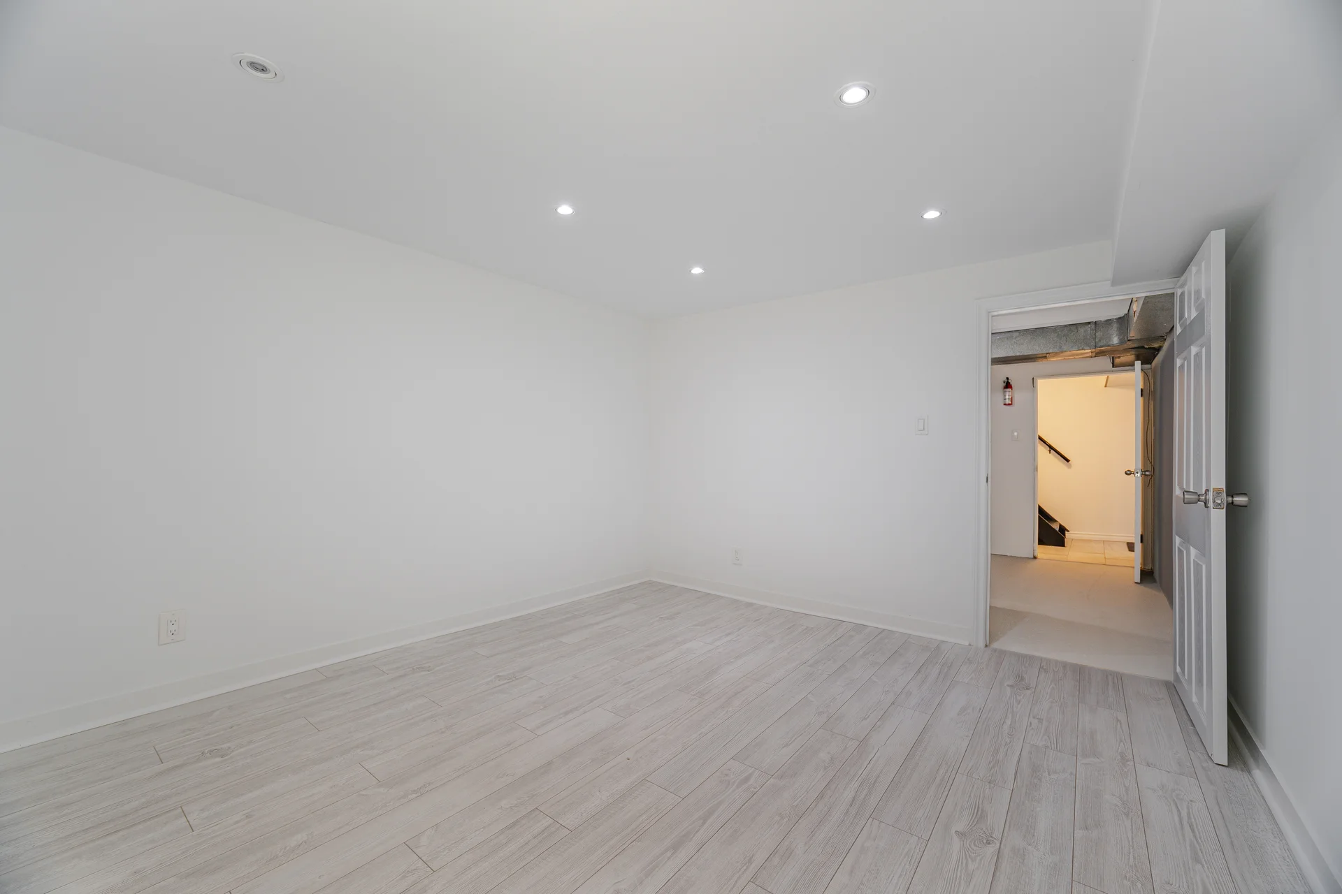 761 Krosno Boulevard, Pickering - photo 51