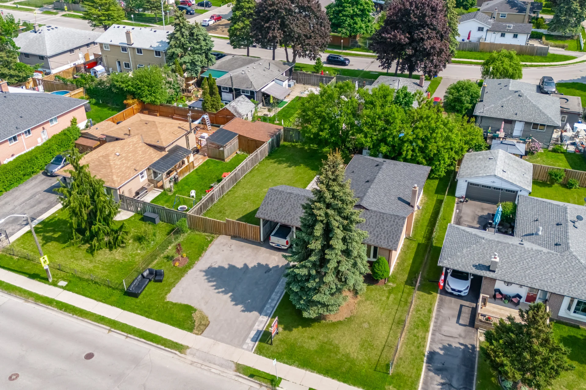761 Krosno Boulevard, Pickering - photo 3