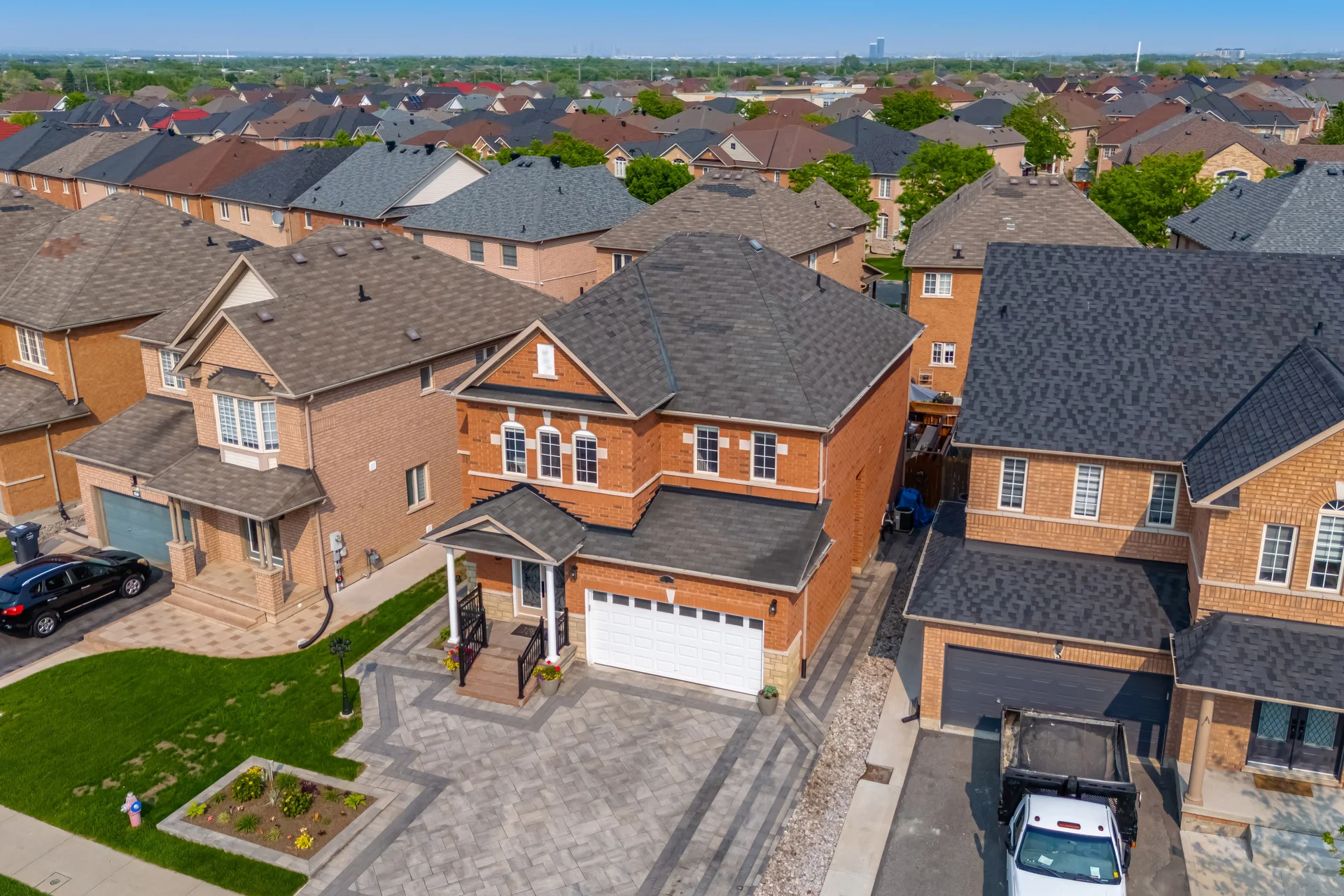 7 Klondike Trail, Brampton - photo 5