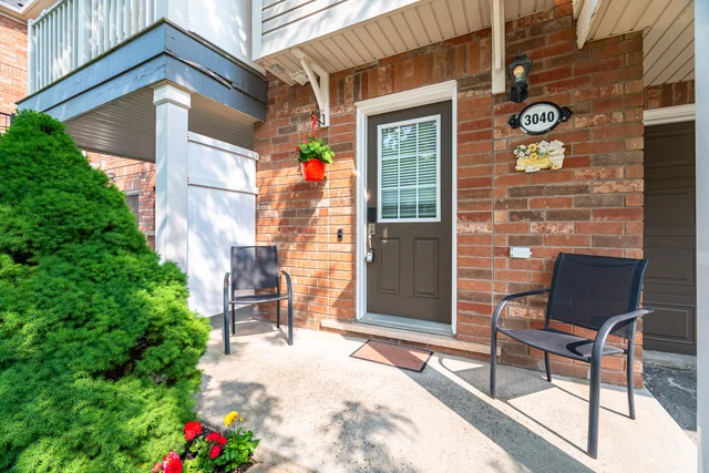 3040 Dewridge Avenue, Oakville - photo 3