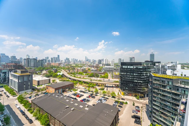 #S1507-120 Bayview Avenue, Toronto - photo 33