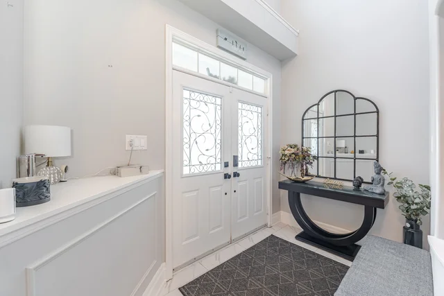 7056 Baskerville Run, Mississauga - photo 8