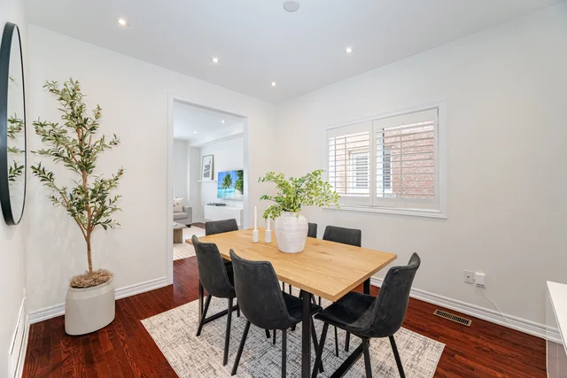 45 Retreat Boulevard, Woodbridge - photo 12