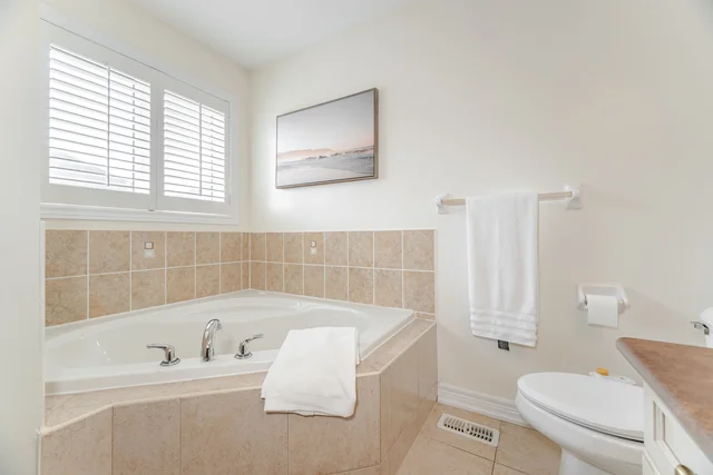 45 Retreat Boulevard, Woodbridge - photo 33