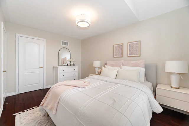 45 Retreat Boulevard, Woodbridge - photo 38