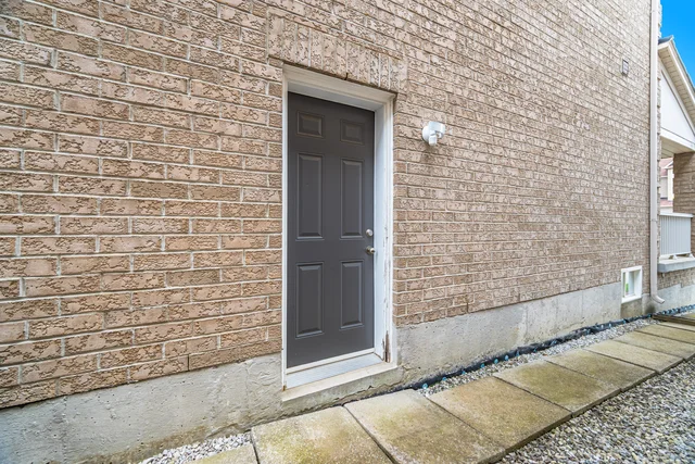 45 Retreat Boulevard, Woodbridge - photo 43