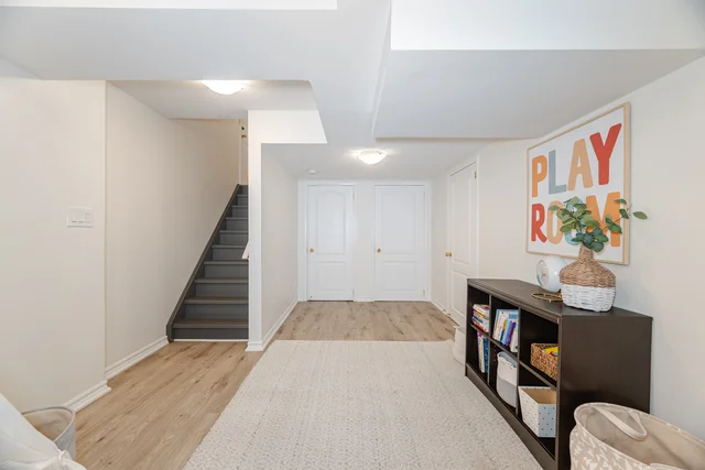 45 Retreat Boulevard, Woodbridge - photo 44