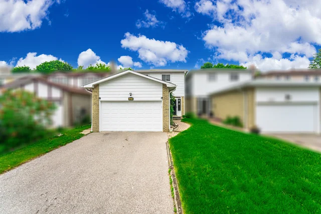 1217 Gloucester Square, Pickering - photo 2