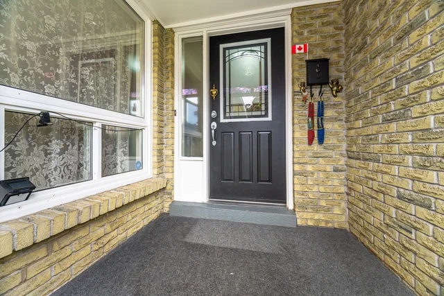 1217 Gloucester Square, Pickering - photo 7