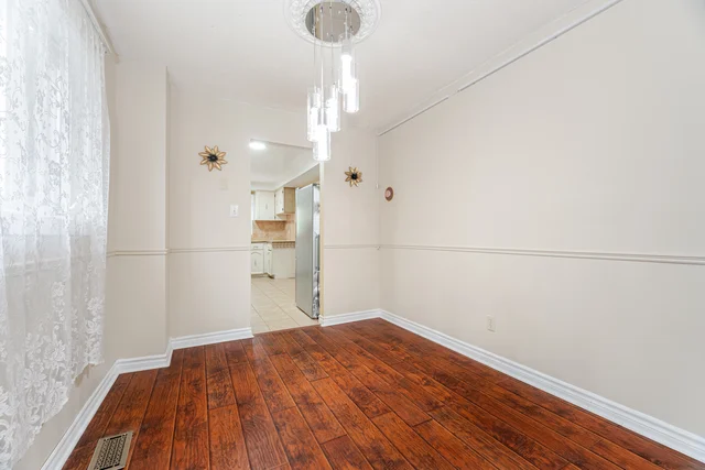 1217 Gloucester Square, Pickering - photo 18