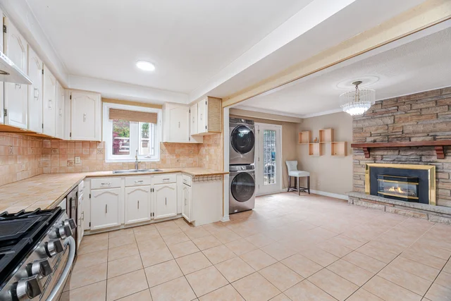 1217 Gloucester Square, Pickering - photo 19