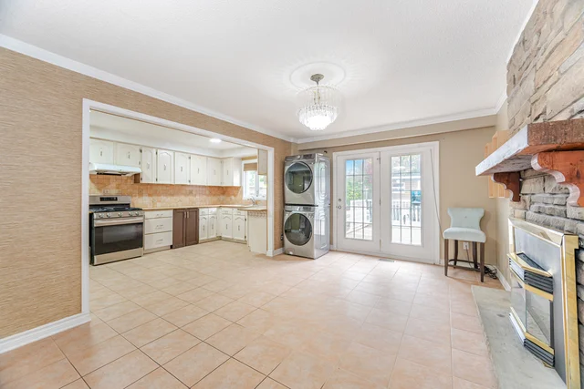 1217 Gloucester Square, Pickering - photo 26