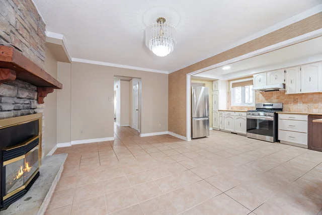 1217 Gloucester Square, Pickering - photo 28