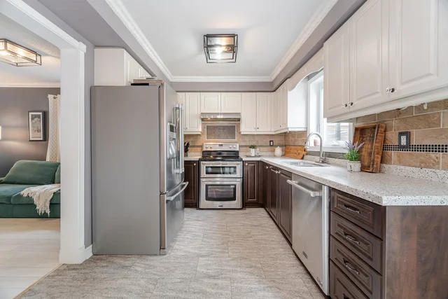 7267 Windbreak Court, Mississauga - photo 16