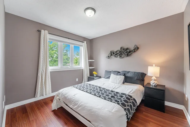 7267 Windbreak Court, Mississauga - photo 32