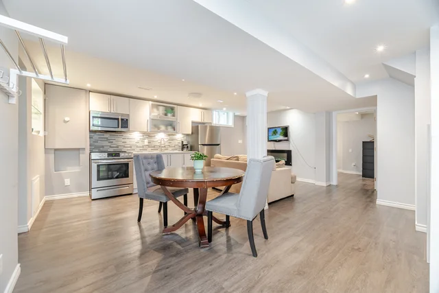 7267 Windbreak Court, Mississauga - photo 39