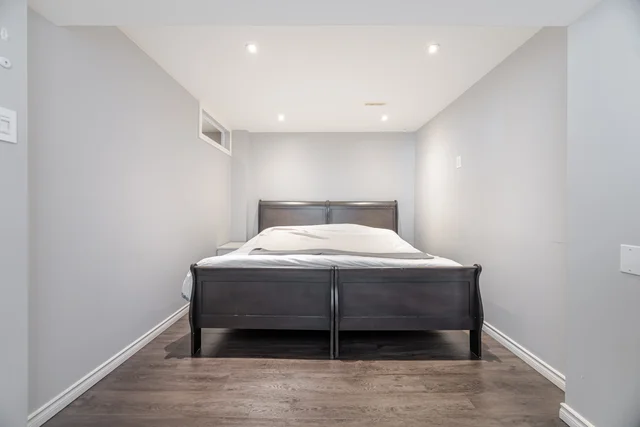7267 Windbreak Court, Mississauga - photo 47