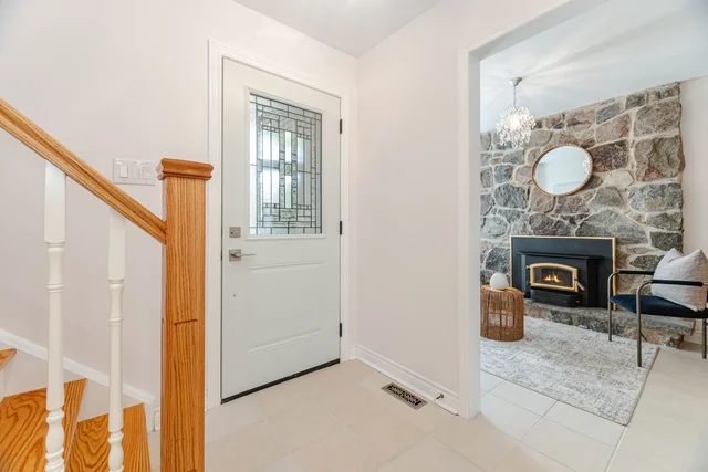 541 Creekview Circle, Pickering - photo 15