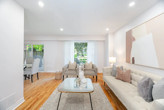 541 Creekview Circle, Pickering - photo 20