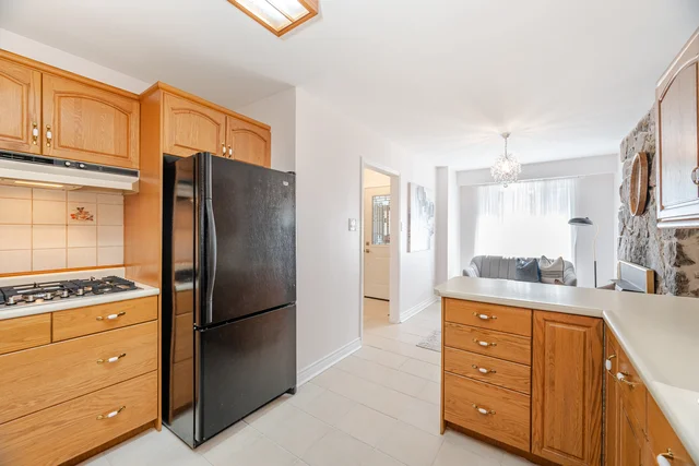 541 Creekview Circle, Pickering - photo 29
