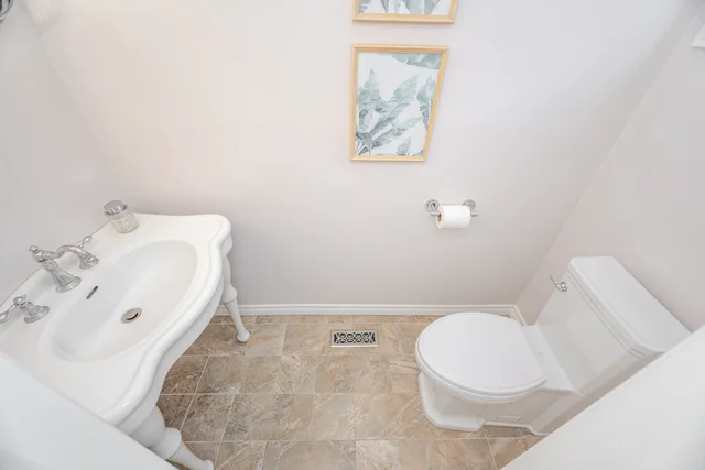 541 Creekview Circle, Pickering - photo 34