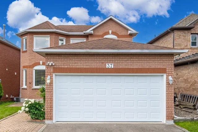 37 Killaloe Crescent, Georgetown - photo 1