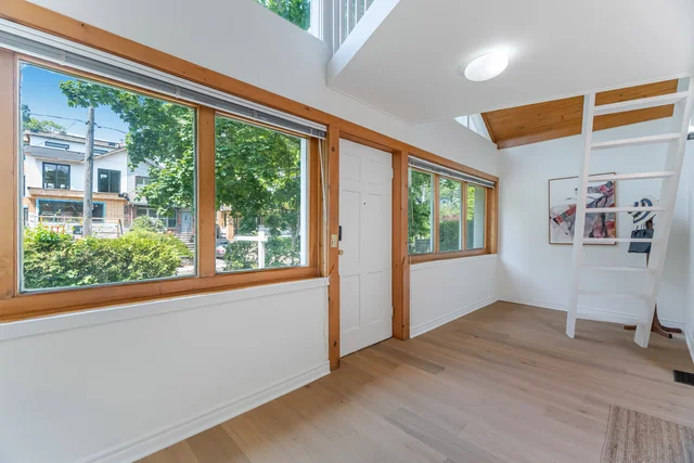 17 Maclean Avenue, Toronto - photo 6
