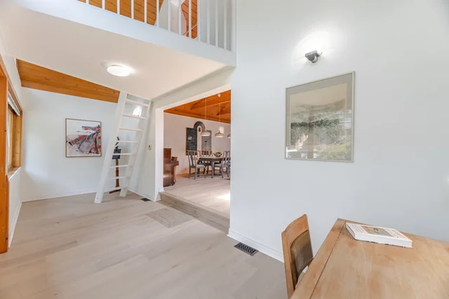17 Maclean Avenue, Toronto - photo 7