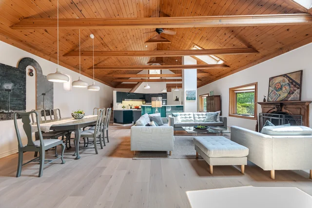 17 Maclean Avenue, Toronto - photo 8