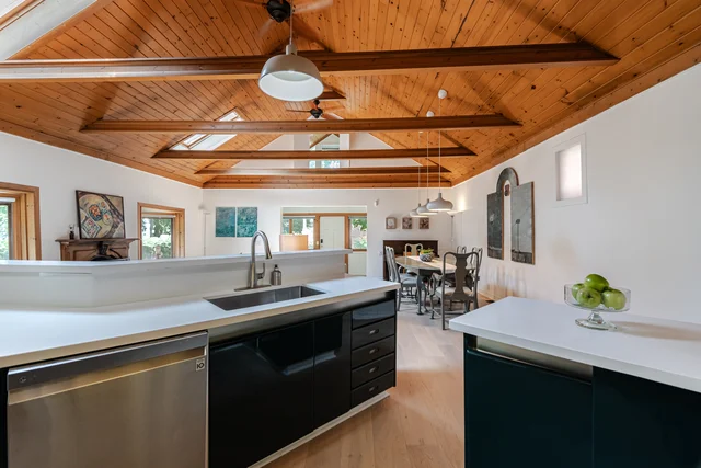 17 Maclean Avenue, Toronto - photo 21