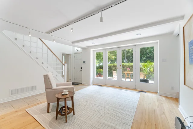 17 Maclean Avenue, Toronto - photo 28