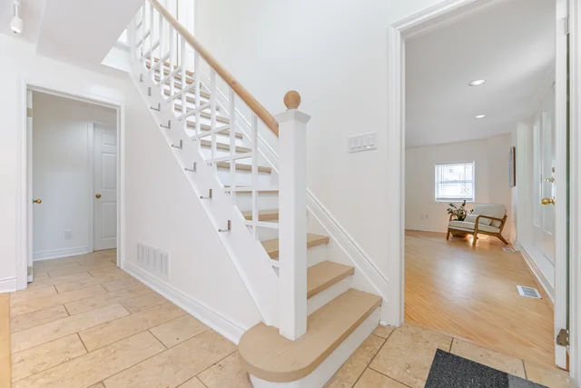17 Maclean Avenue, Toronto - photo 39