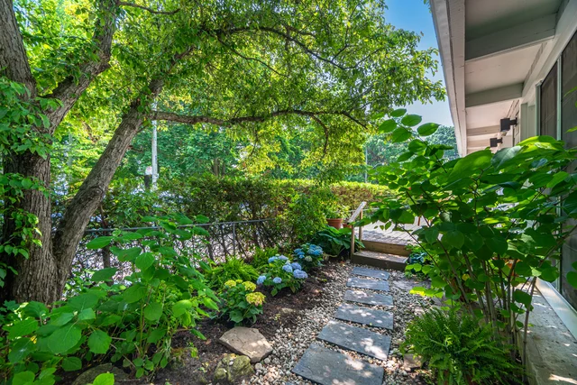 17 Maclean Avenue, Toronto - photo 62