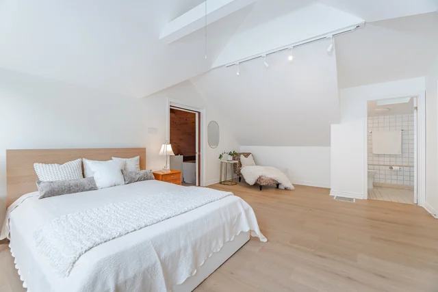 17 Maclean Avenue, Toronto - photo 54