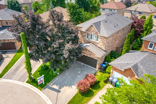 7368 Davemark Court, Mississauga - photo 8