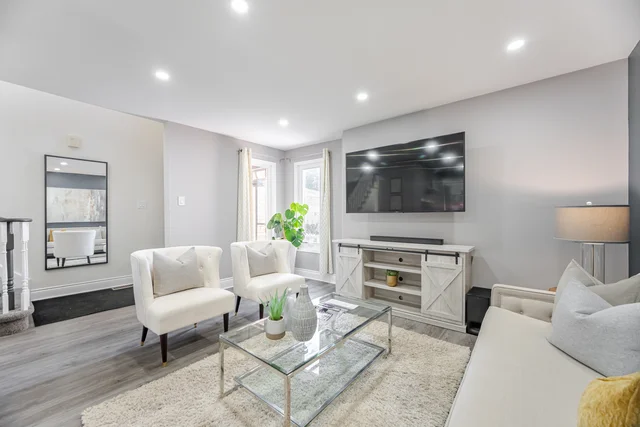 27 Farmers Avenue, Ajax - photo 10
