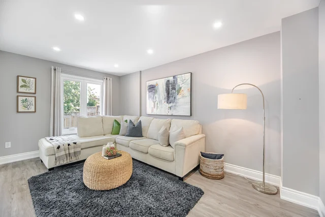 27 Farmers Avenue, Ajax - photo 20