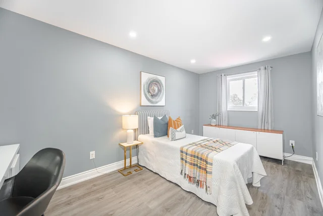 27 Farmers Avenue, Ajax - photo 32