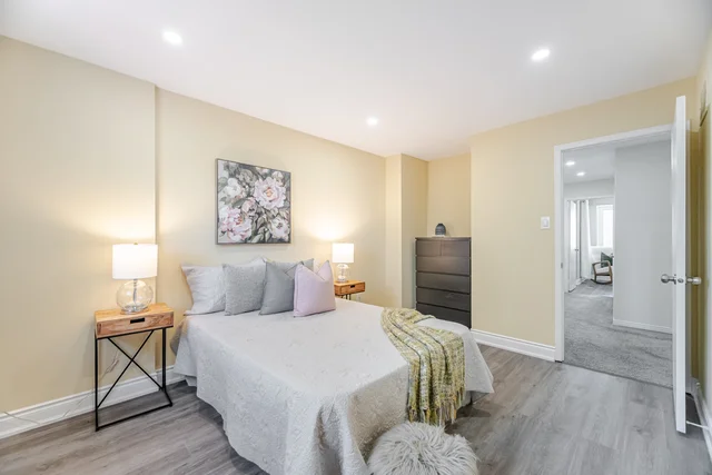 27 Farmers Avenue, Ajax - photo 35