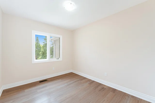 50 Albemarle Street, Brantford - photo 24