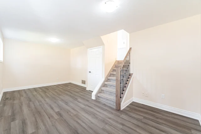 50 Albemarle Street, Brantford - photo 28