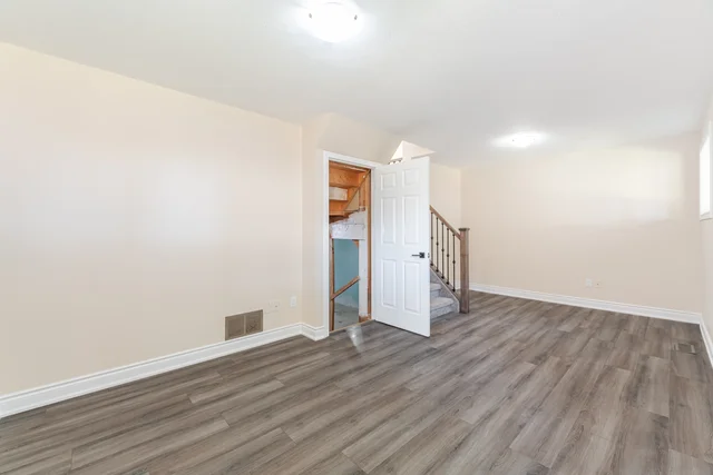 50 Albemarle Street, Brantford - photo 30