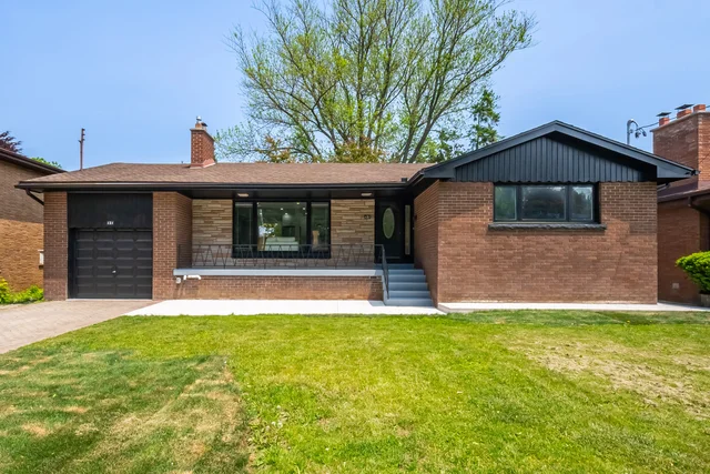 121 Lower Horning Road, Hamilton - photo 1